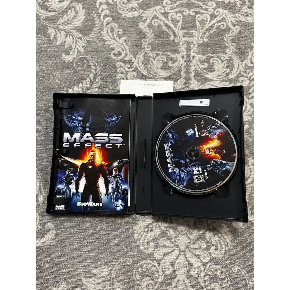 Mass Effect PC DVD-ROM Game Action RPG by Electronic Arts M Rating